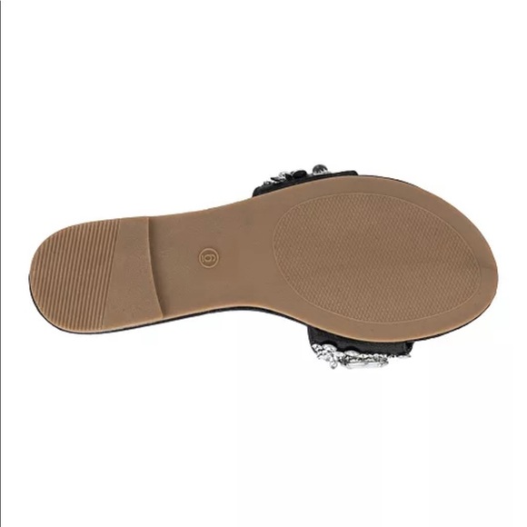 Olivia Miller Clarabelle Sandals - Picture 5 of 5